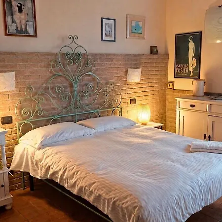 Crocevia 111 Guest house 4*
